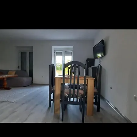 Vikendica Sana